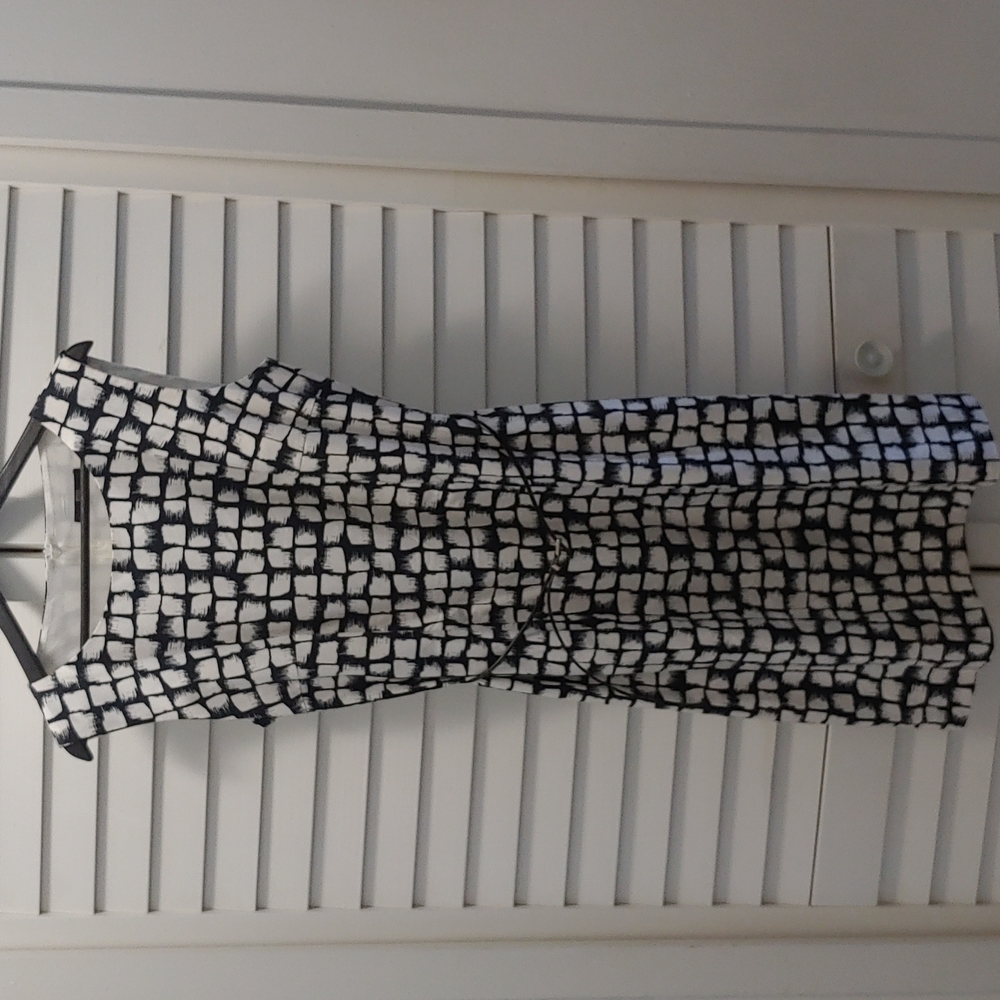 Hugo Boss Black and White Sleeveless Midi Dress